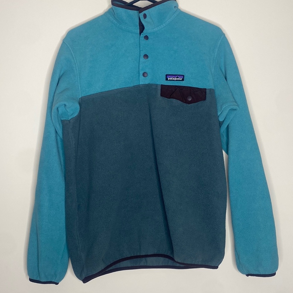 Patagonia, fleece pullover button snap, women’s size M in a cozy blue & gray